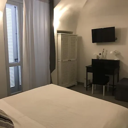 Πανσιόν La Terrazza Bed & Charme 4*